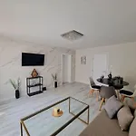 Central Luxe - Elisha *