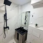 Central Luxe - Elisha Lejlighed *