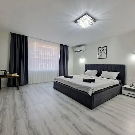 Central Luxe - Elisha *